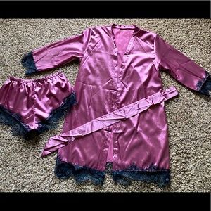 Sexy robe/lingerie set